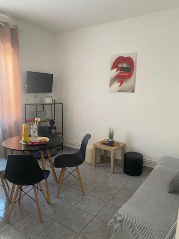 Apartmani Tariba Banjol Eksteriør bilde